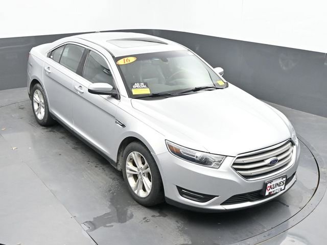 Used 2016 Ford Taurus SEL w/ Equipment Group 201A FWD image 14