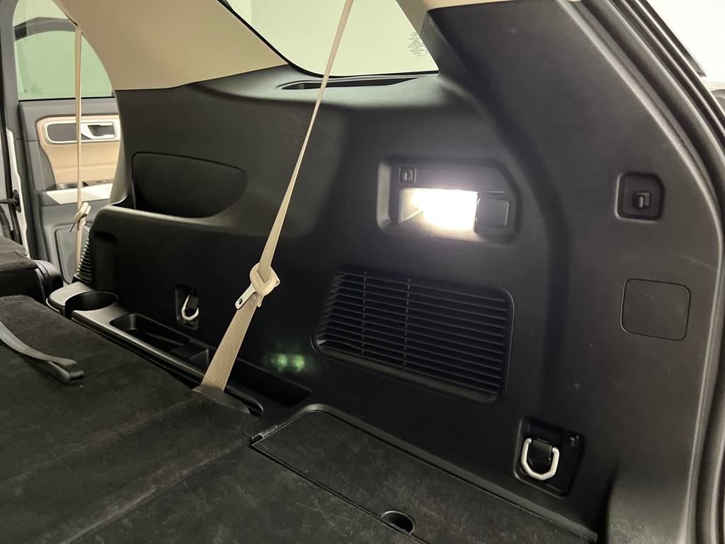 Used 2024 Ford Explorer XLT w/ Equipment Group 202A image 38