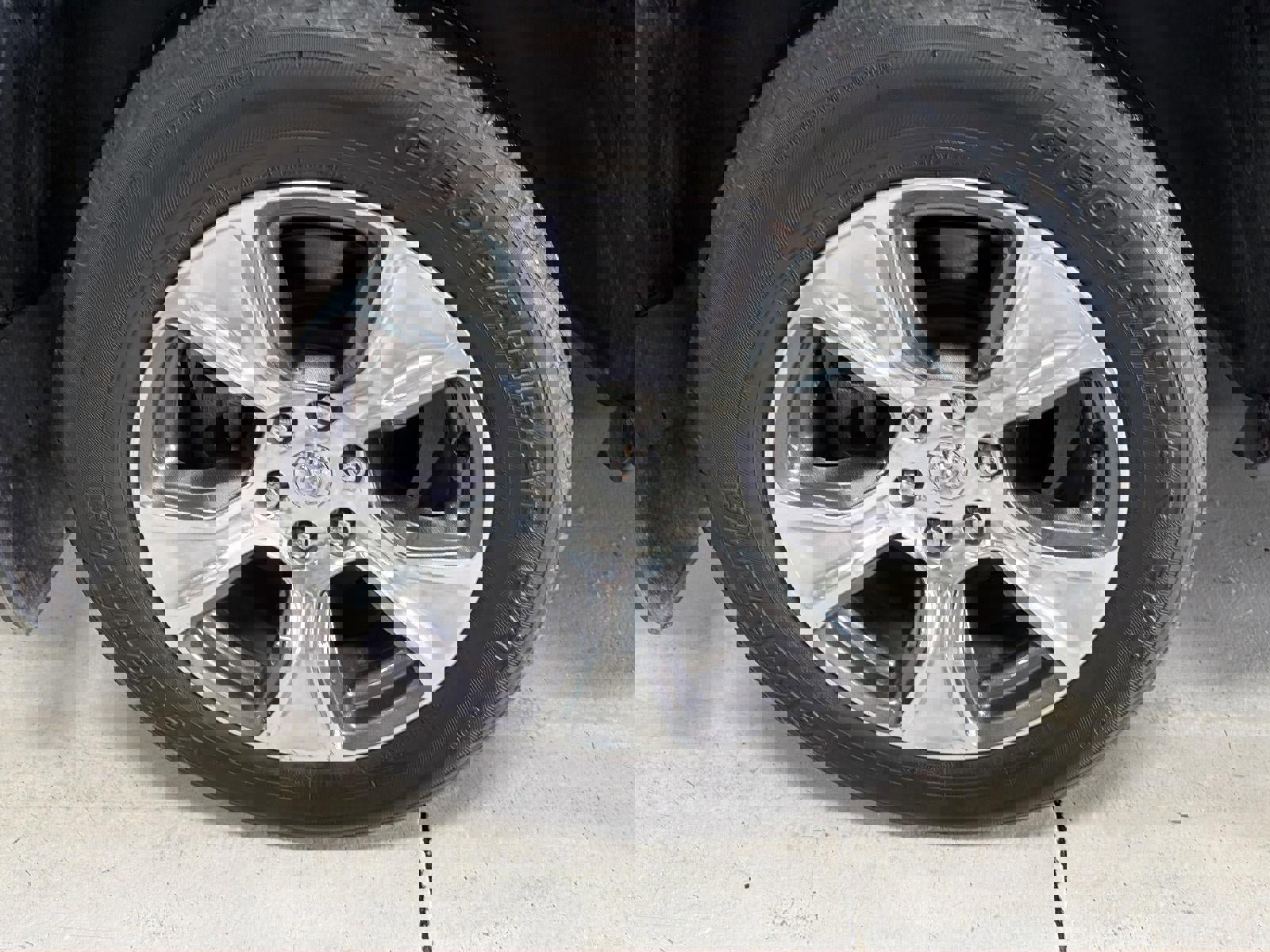 Used 2020 RAM 1500 Laramie image 25