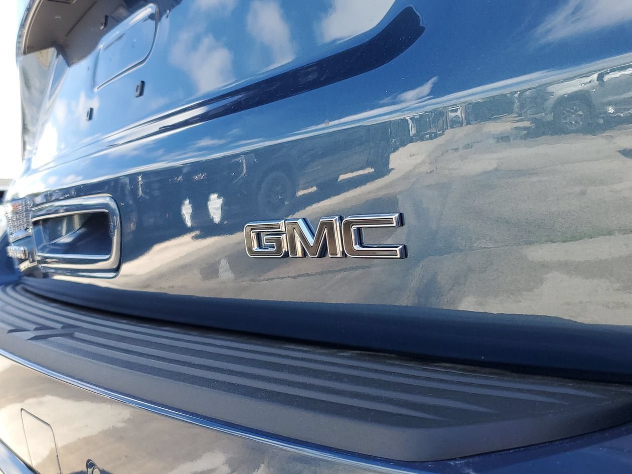 New 2026 GMC Yukon XL Denali Ultimate AWD/4WD image 7