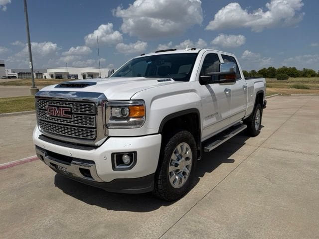 Used 2019 GMC Sierra 2500 Denali AWD/4WD image 8