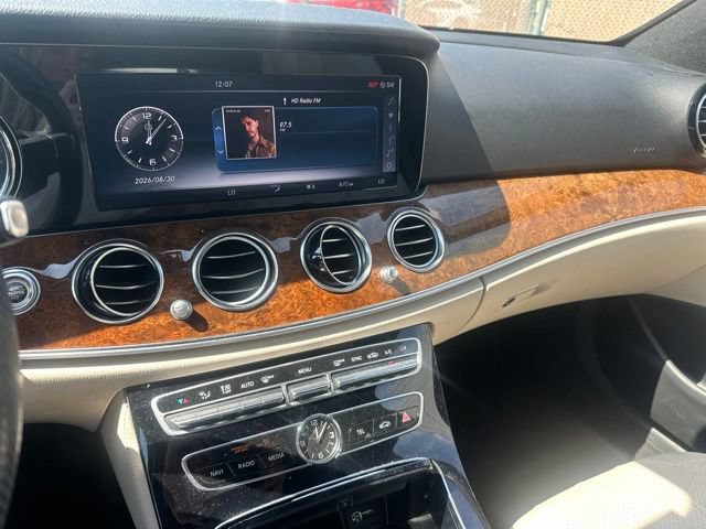 Used 2017 Mercedes-Benz E 300 4MATIC image 14