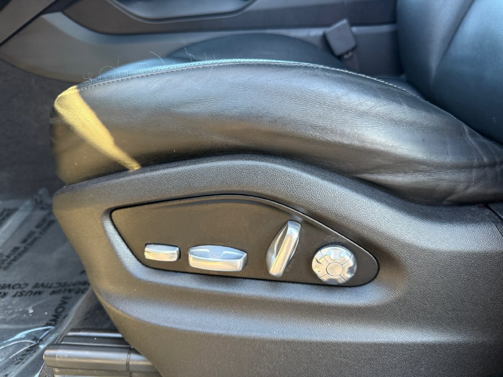 Used 2020 Porsche Cayenne AWD/4WD image 10
