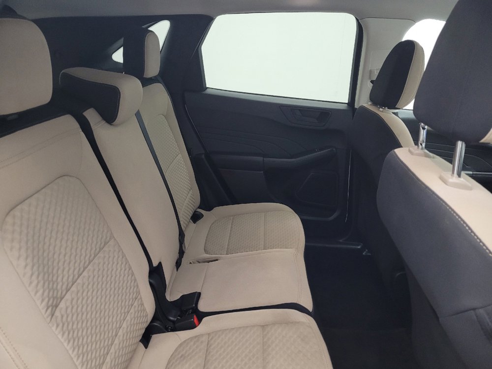 Used 2022 Ford Escape SE FWD image 19
