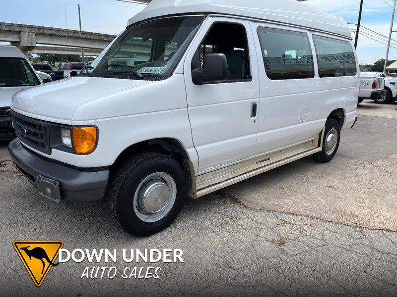 Used 2004 Ford E-350 and Econoline 350 XL image 1