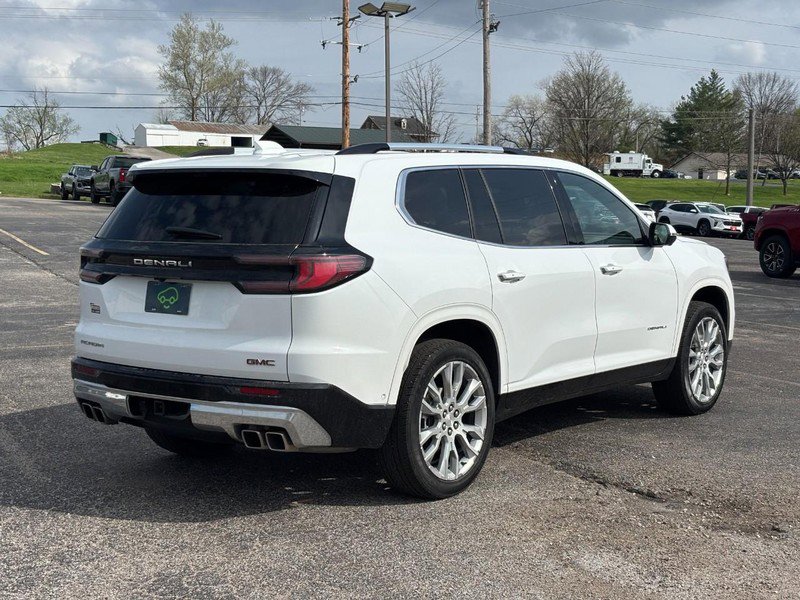 Used 2024 GMC Acadia Denali w/ Super Cruise Package image 5