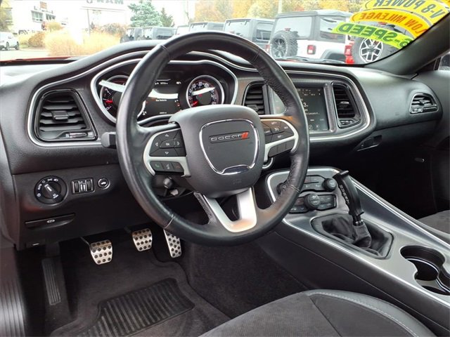 Certified 2016 Dodge Challenger R/T Plus image 26