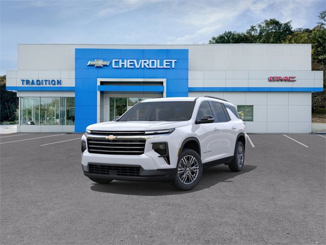 New 2026 Chevrolet Traverse LT w/ LPO, Floor Liner Package image 8