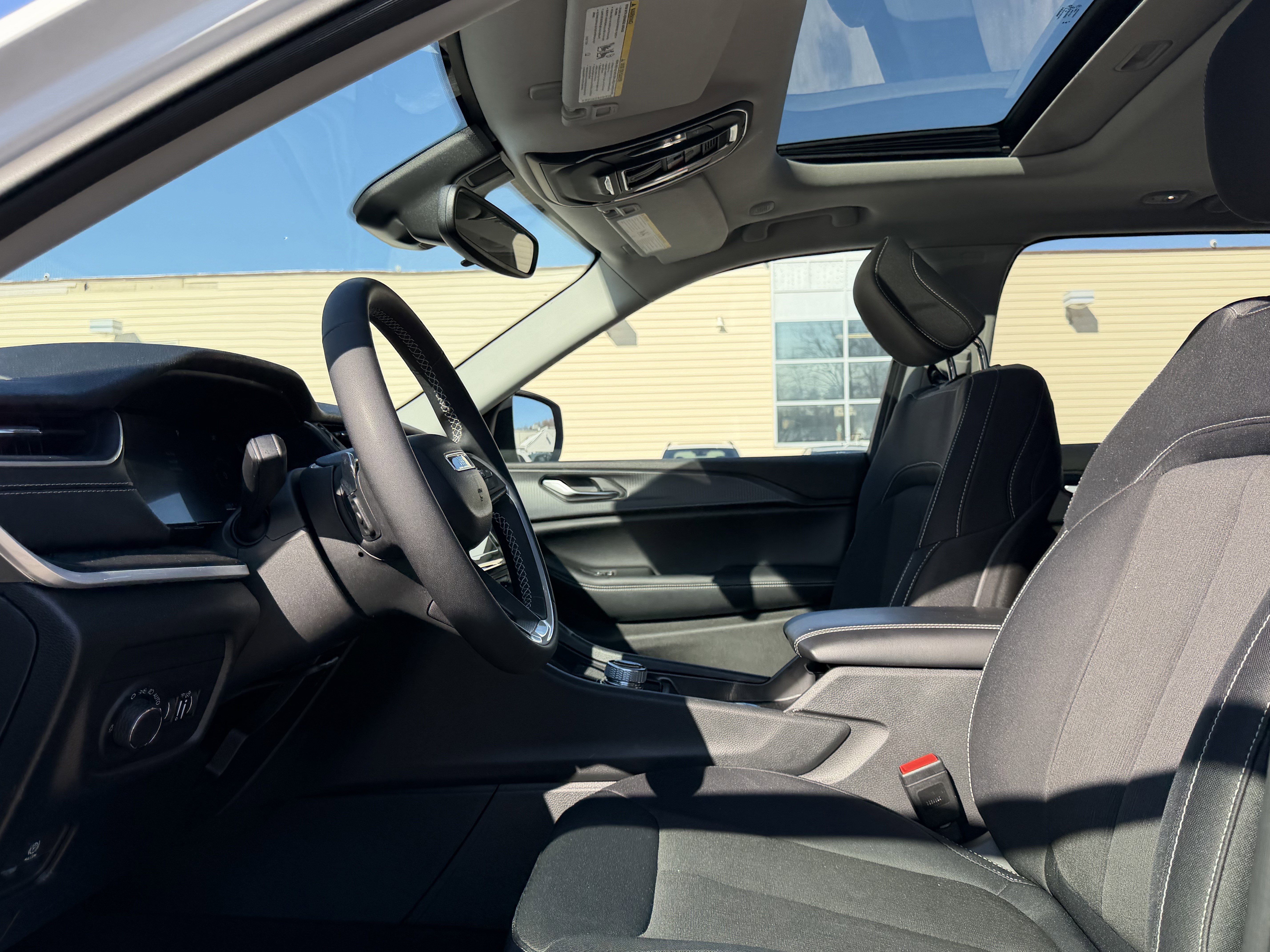 Used 2024 Jeep Grand Cherokee Laredo X w/ Trailer Tow Package image 14