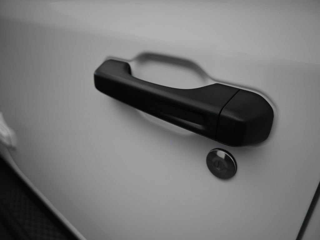 Used 2025 Jeep Gladiator Sport image 26