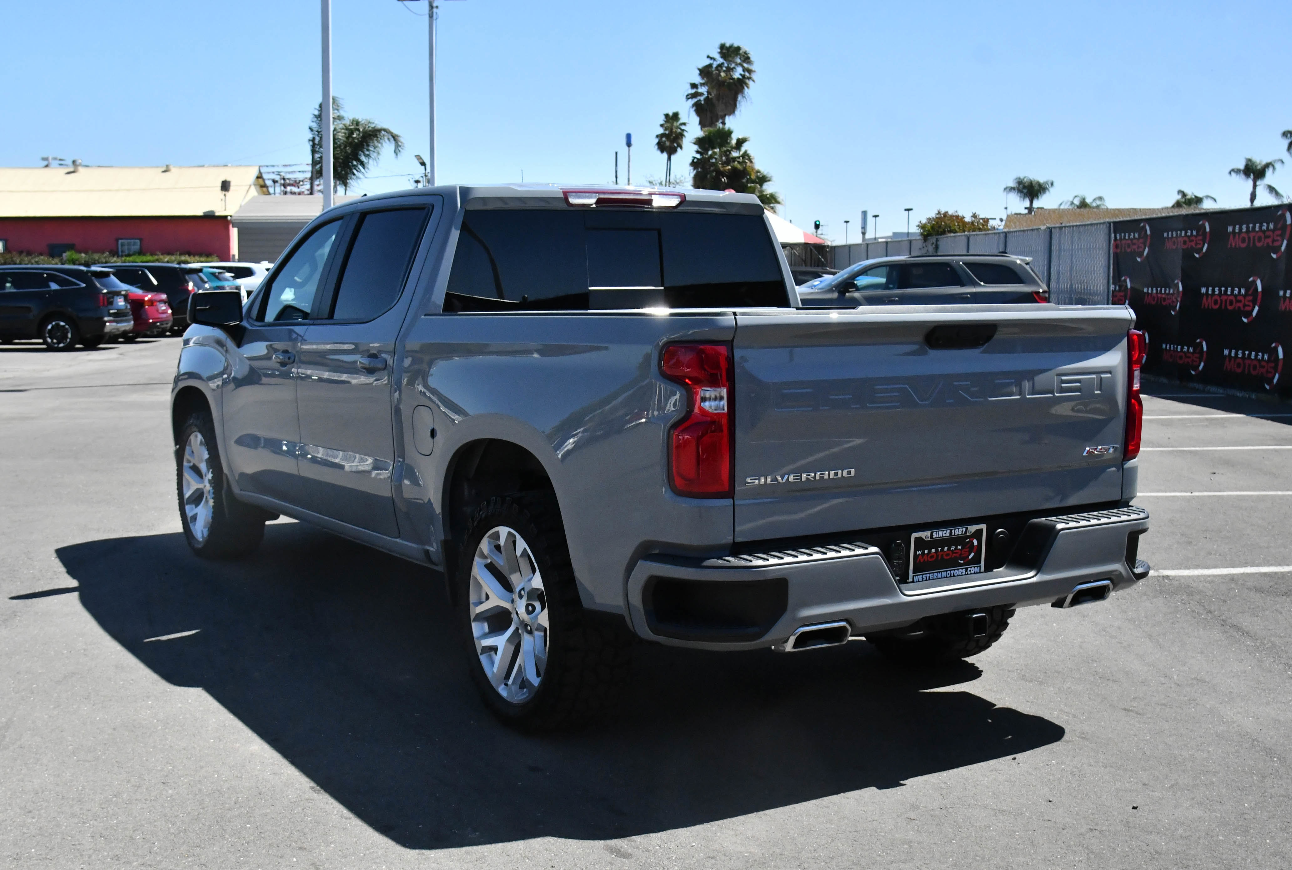 Used 2024 Chevrolet Silverado 1500 RST w/ Convenience Package II image 6