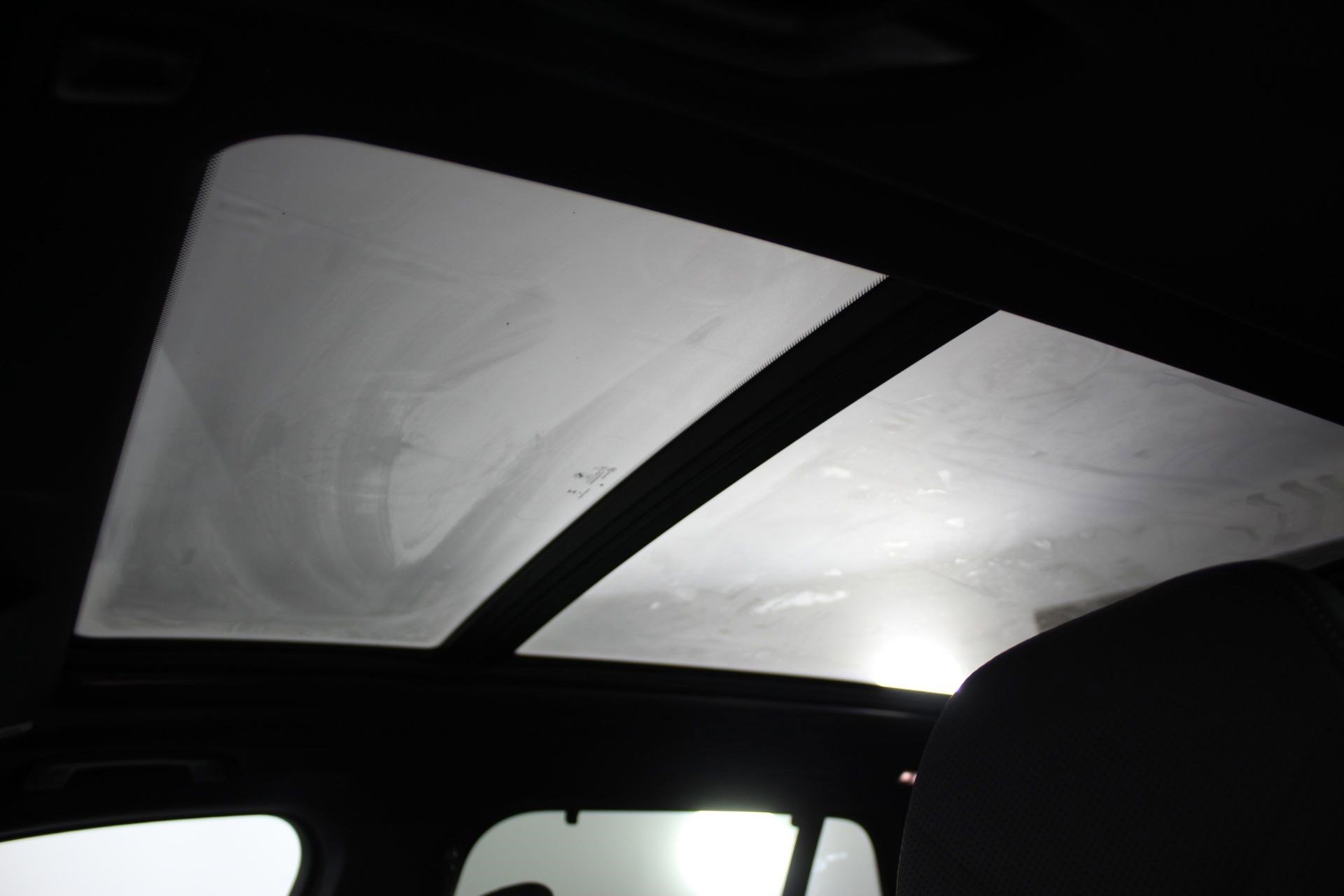 New 2026 BMW X5 xDrive40i w/ Climate Comfort Package AWD/4WD image 14