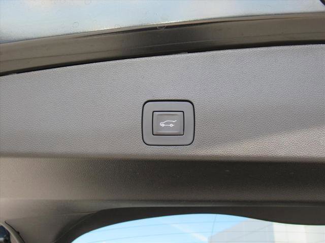 Certified 2024 Buick Encore GX Avenir w/ Avenir Technology Package image 36