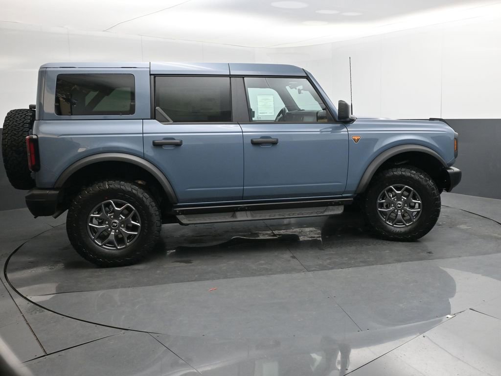 New 2025 Ford Bronco Badlands image 7