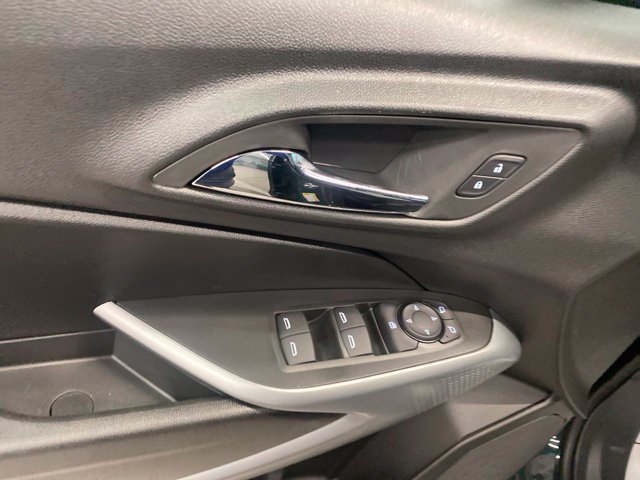 New 2026 Chevrolet Trax LS w/ LS Convenience Package FWD image 22