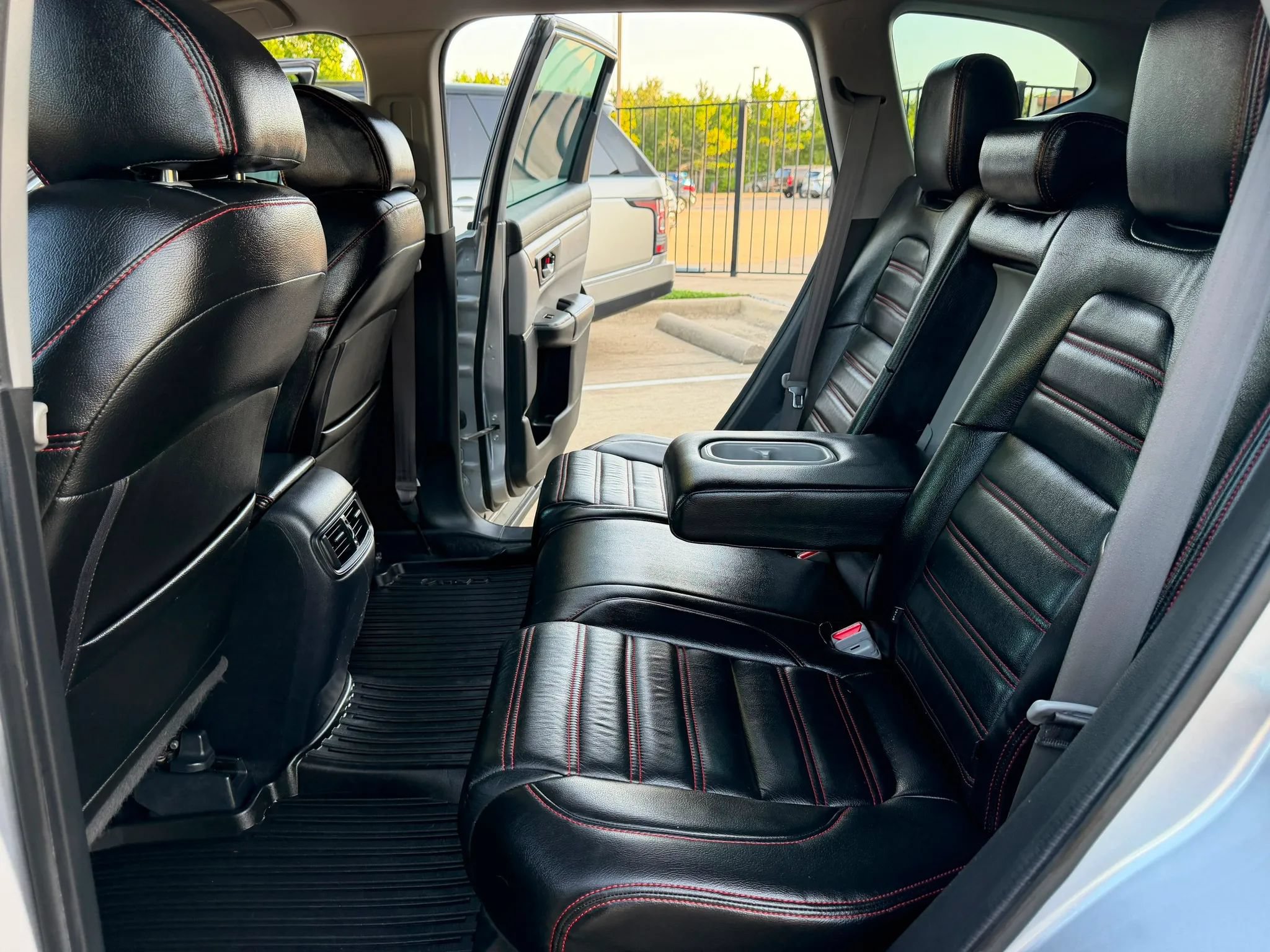 Used 2018 Honda CR-V LX image 19