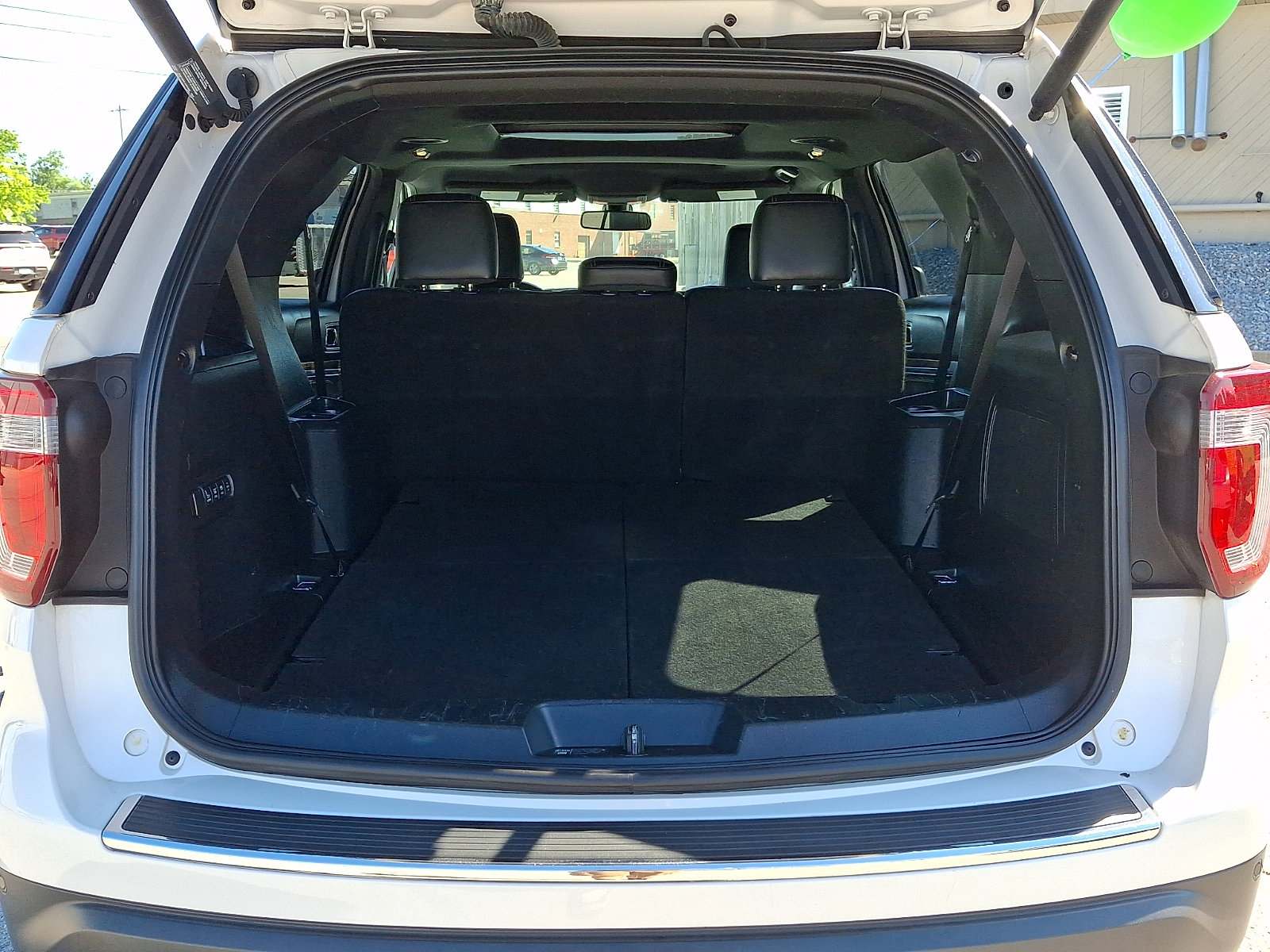Used 2018 Ford Explorer Limited w/ Equipment Group 301A AWD/4WD image 30
