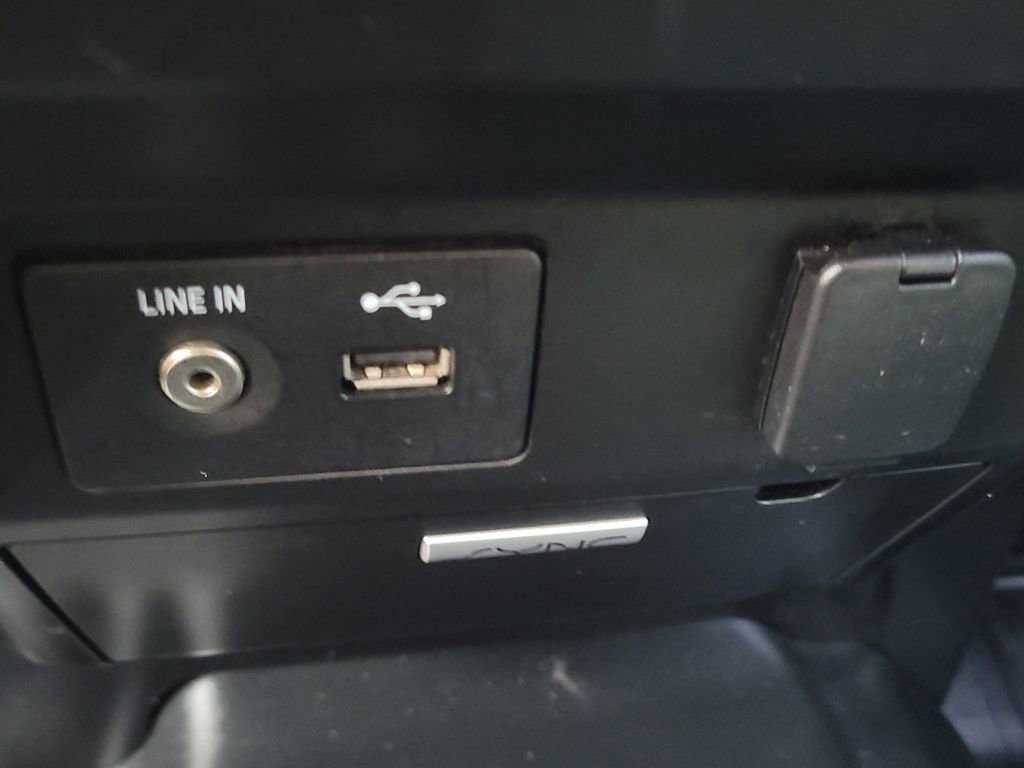 Used 2015 Ford F150 XL w/ Equipment Group 101A Mid image 21