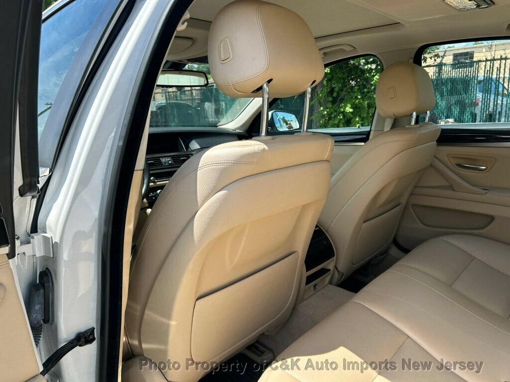 Used 2014 BMW 528i xDrive Sedan AWD/4WD image 33