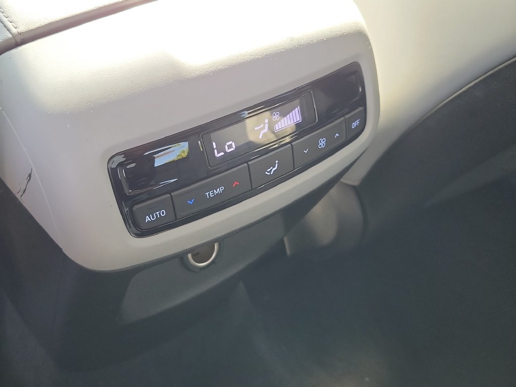 Used 2024 Hyundai Palisade SEL FWD image 19
