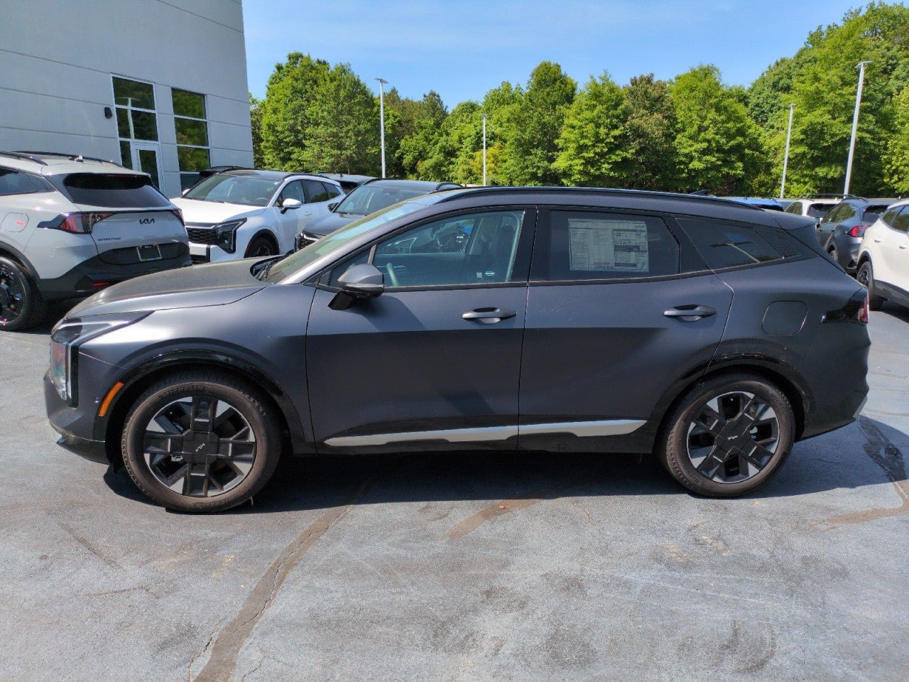 New 2026 Kia Sportage SX FWD image 4
