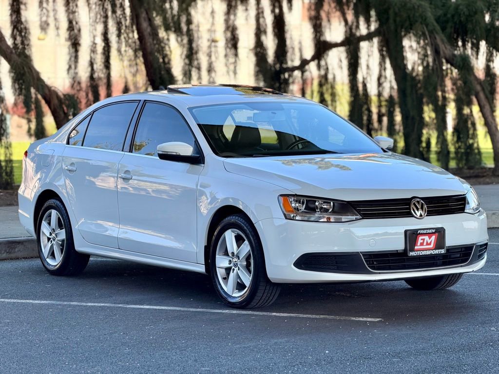 Used 2013 Volkswagen Jetta TDI image 9