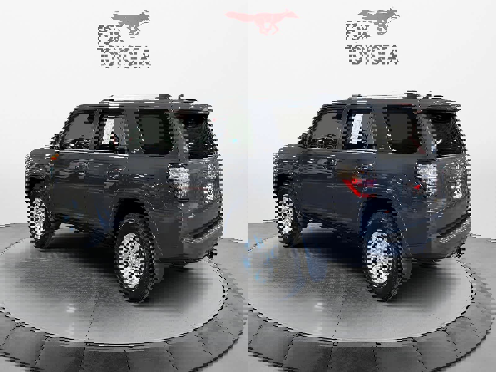 Used 2024 Toyota 4Runner SR5 Premium w/ Moonroof Package AWD/4WD image 4