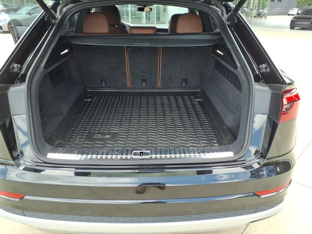 Used 2024 Audi Q8 Premium Plus AWD/4WD image 16