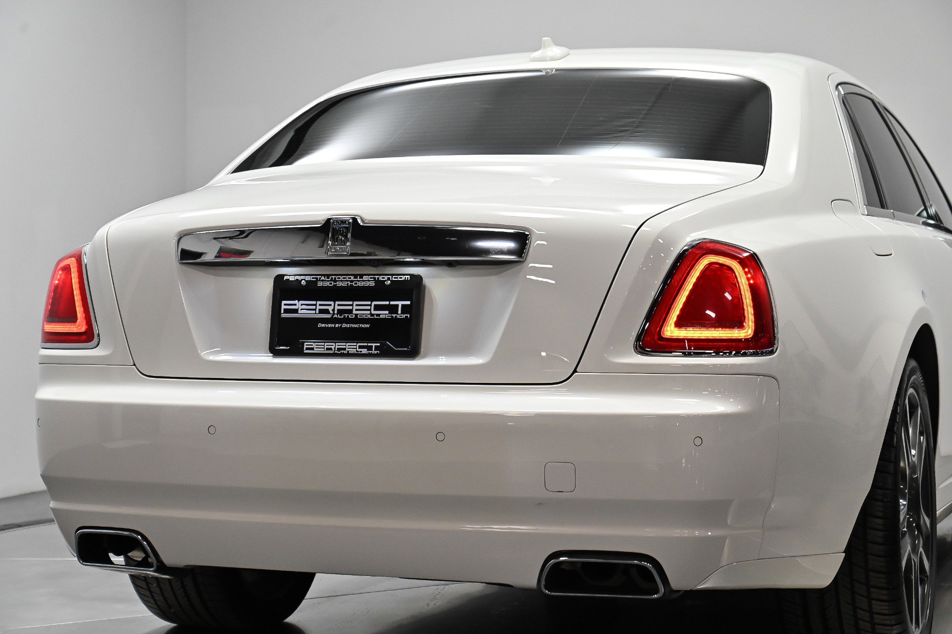 Used 2017 Rolls-Royce Ghost image 52