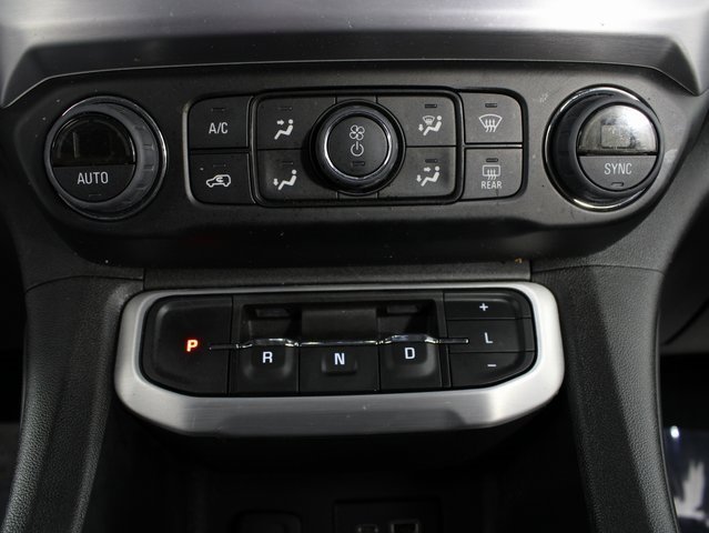 Used 2023 GMC Acadia SLE w/ Driver Convenience Package image 6