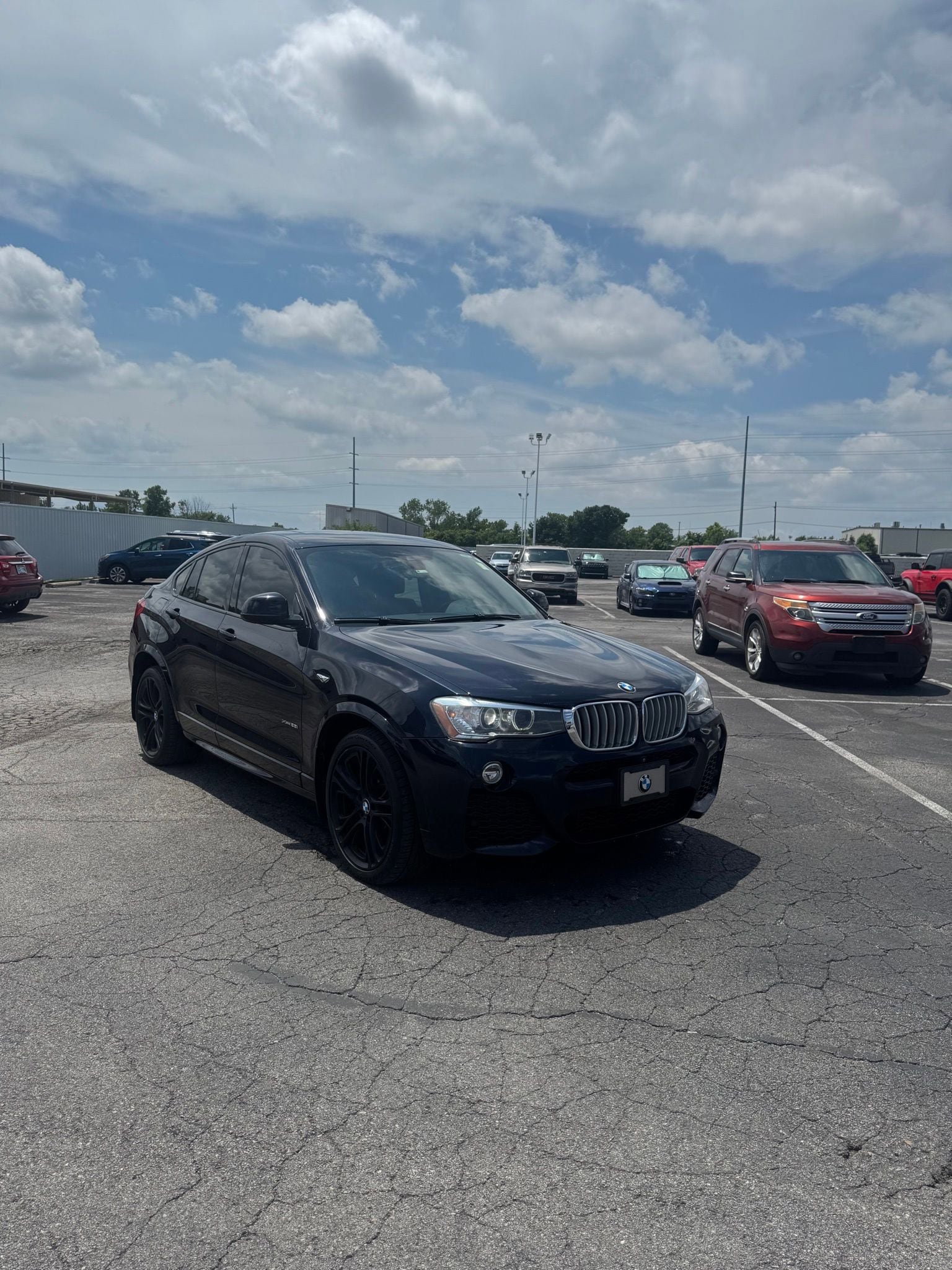 Used 2016 BMW X4 xDrive28i AWD/4WD image 2