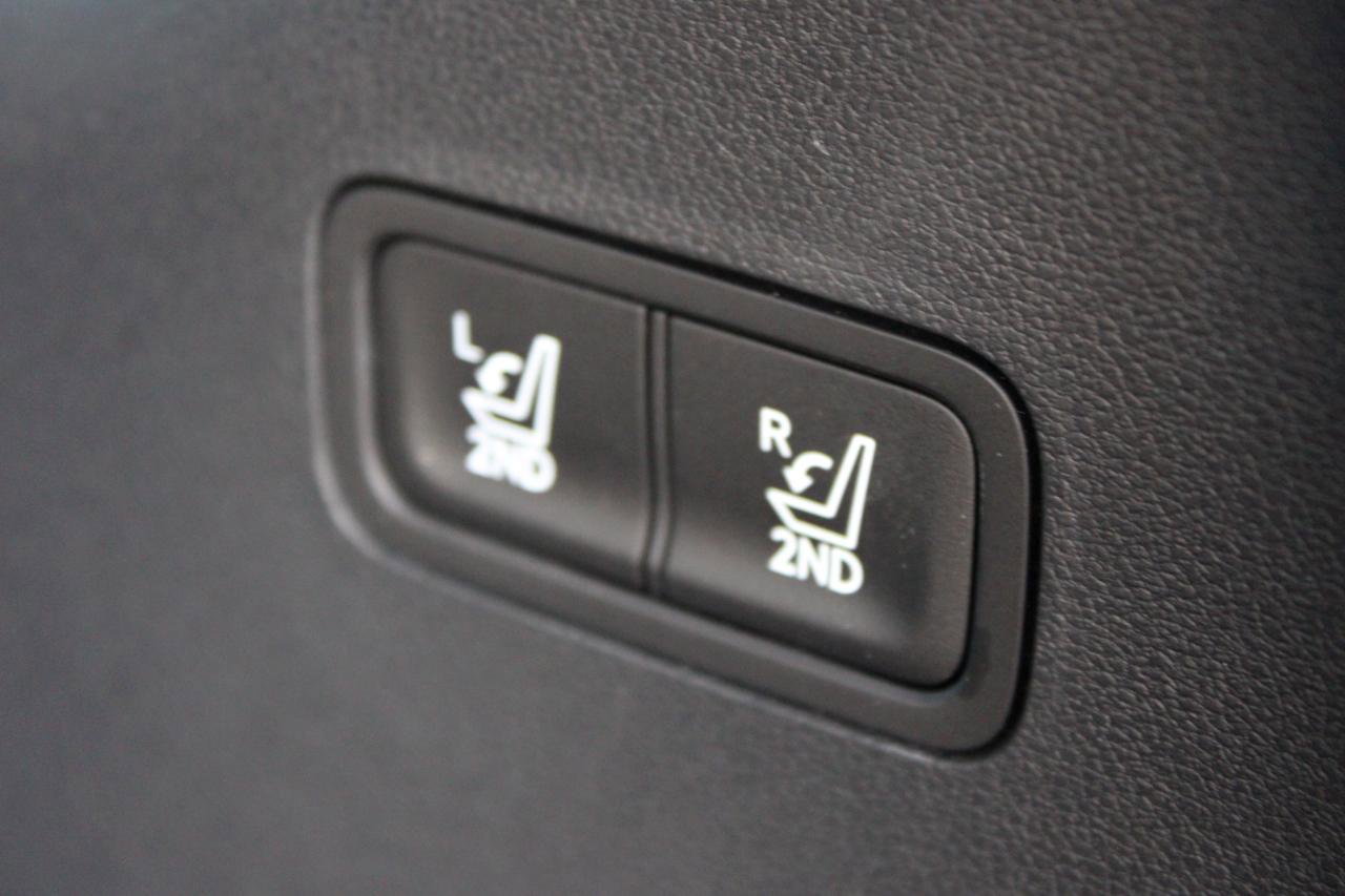 Used 2025 Hyundai Santa Fe SEL image 9