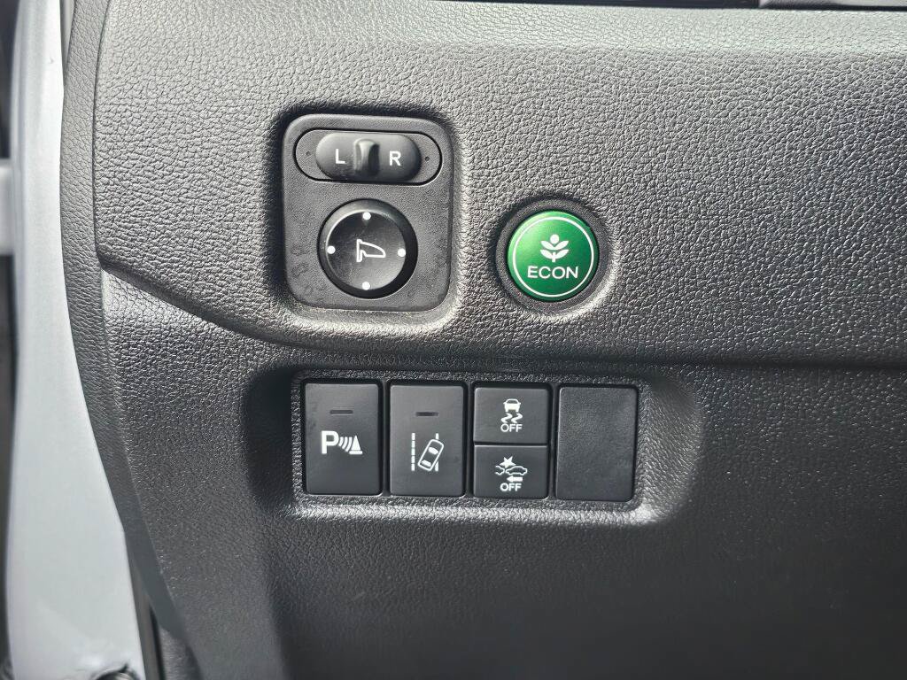 Certified 2017 Honda Pilot Elite image 26