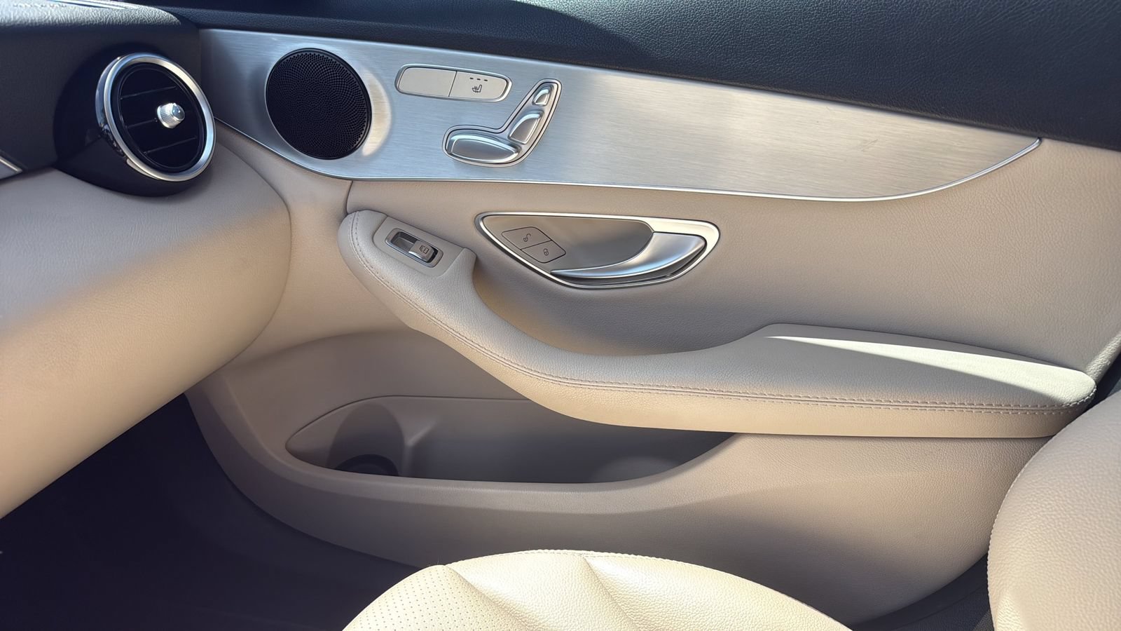 Used 2017 Mercedes-Benz C 300 Sedan image 20