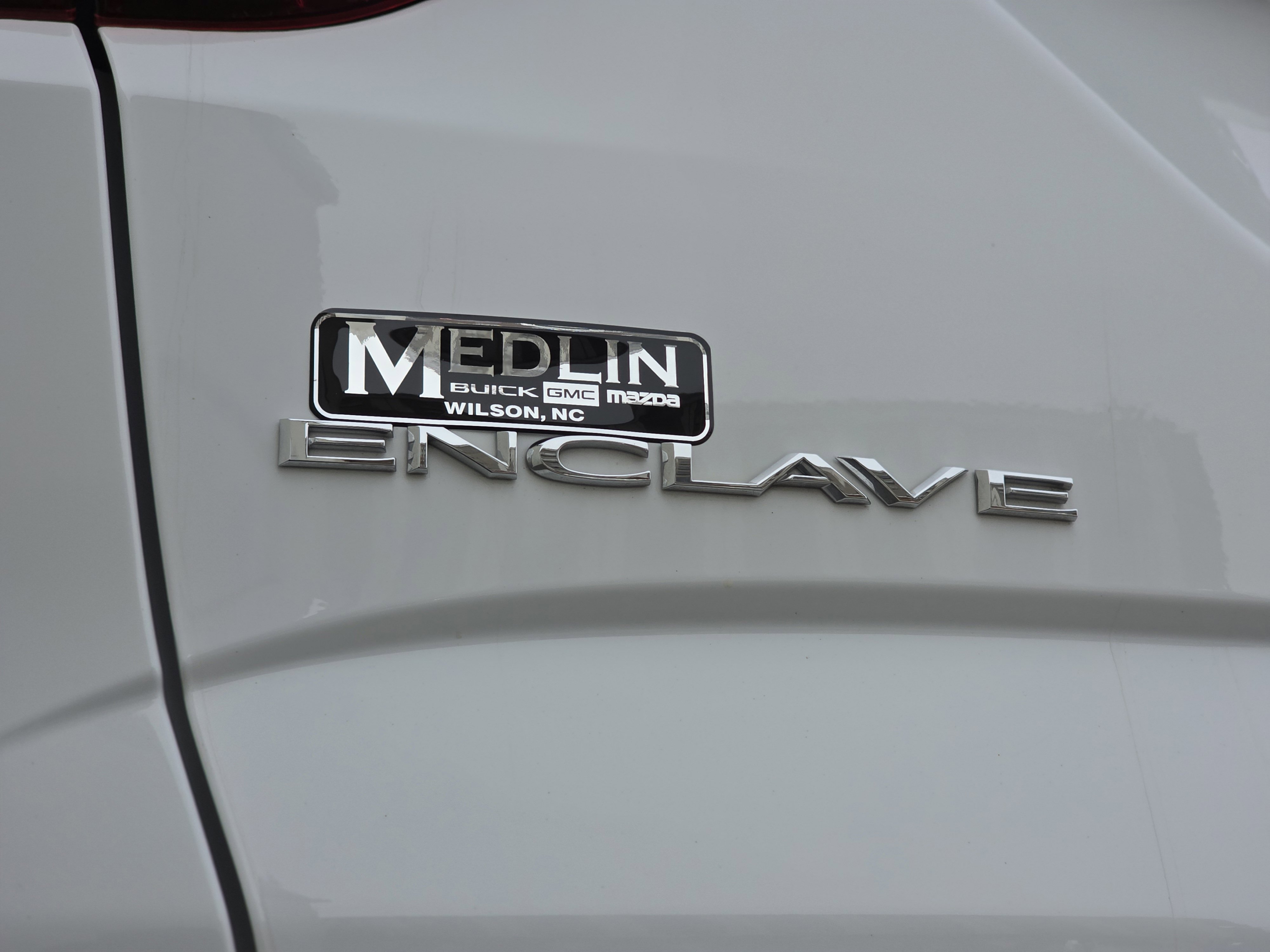 Used 2023 Buick Enclave Essence image 48