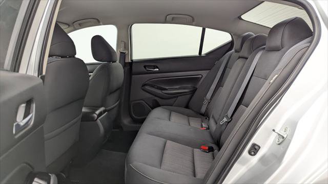 Used 2021 Nissan Altima 2.5 SV FWD image 17
