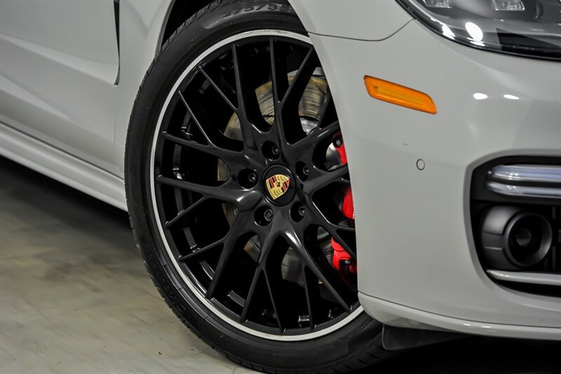 Used 2023 Porsche Panamera 4S AWD/4WD image 4