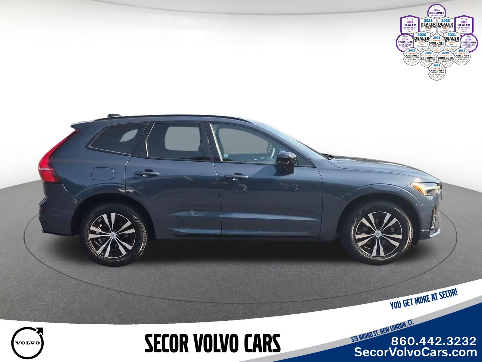 Used 2024 Volvo XC60 B5 Core w/ Climate Package AWD/4WD image 5