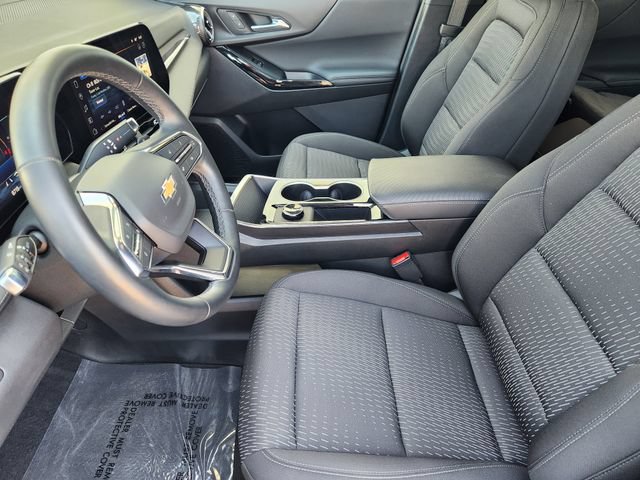 Used 2026 Chevrolet Equinox LT FWD image 4