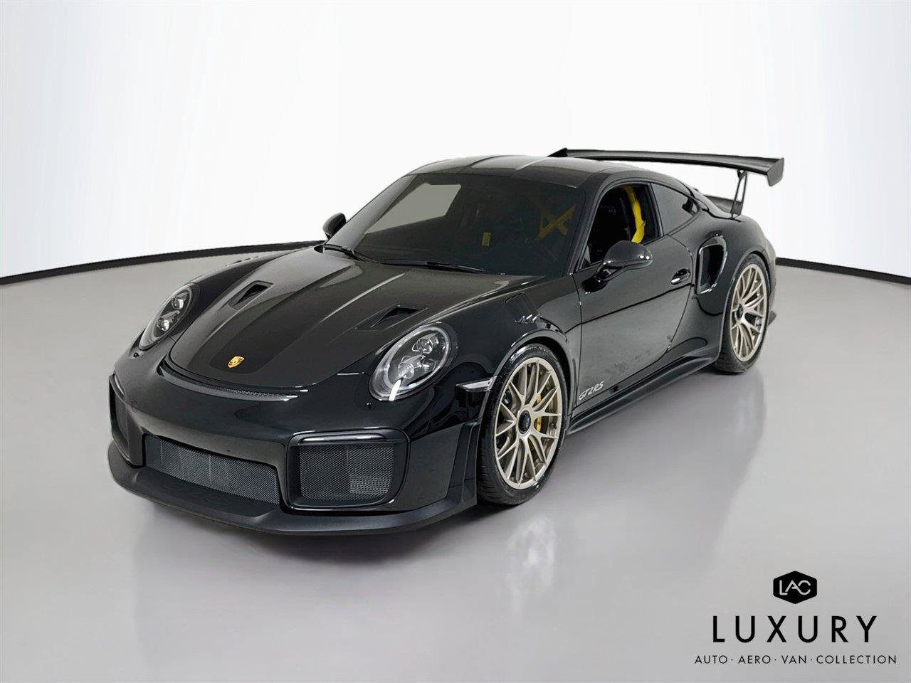 Used 2018 Porsche 911 GT2 RS RWD image 3