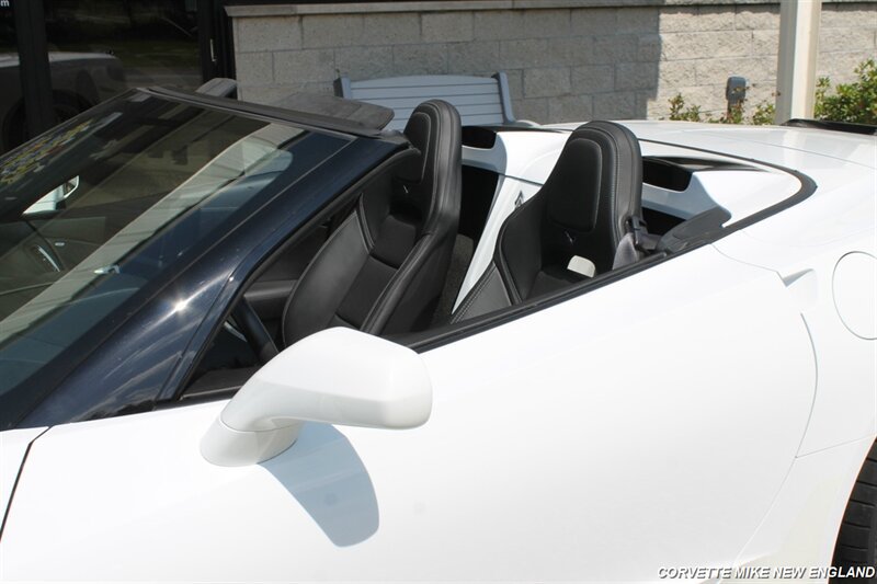 Used 2015 Chevrolet Corvette Stingray Convertible w/ 3LT Preferred Equipment Group RWD image 15