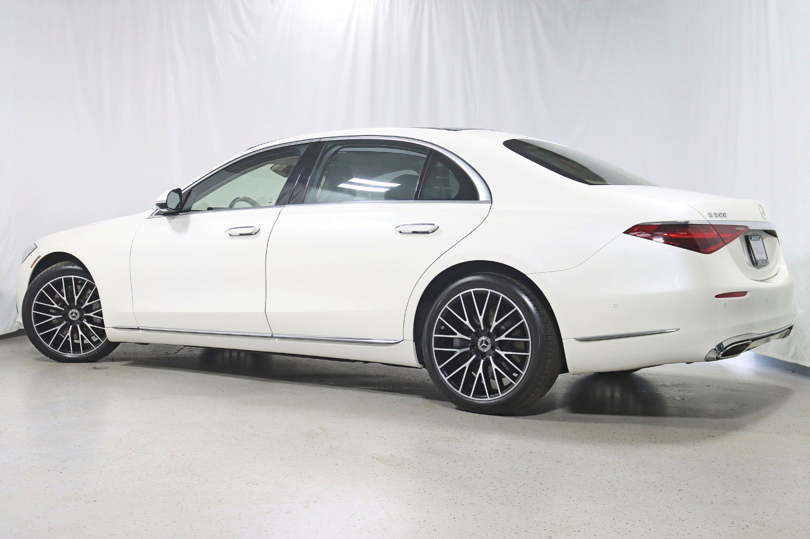 Used 2022 Mercedes-Benz S 500 4MATIC image 9