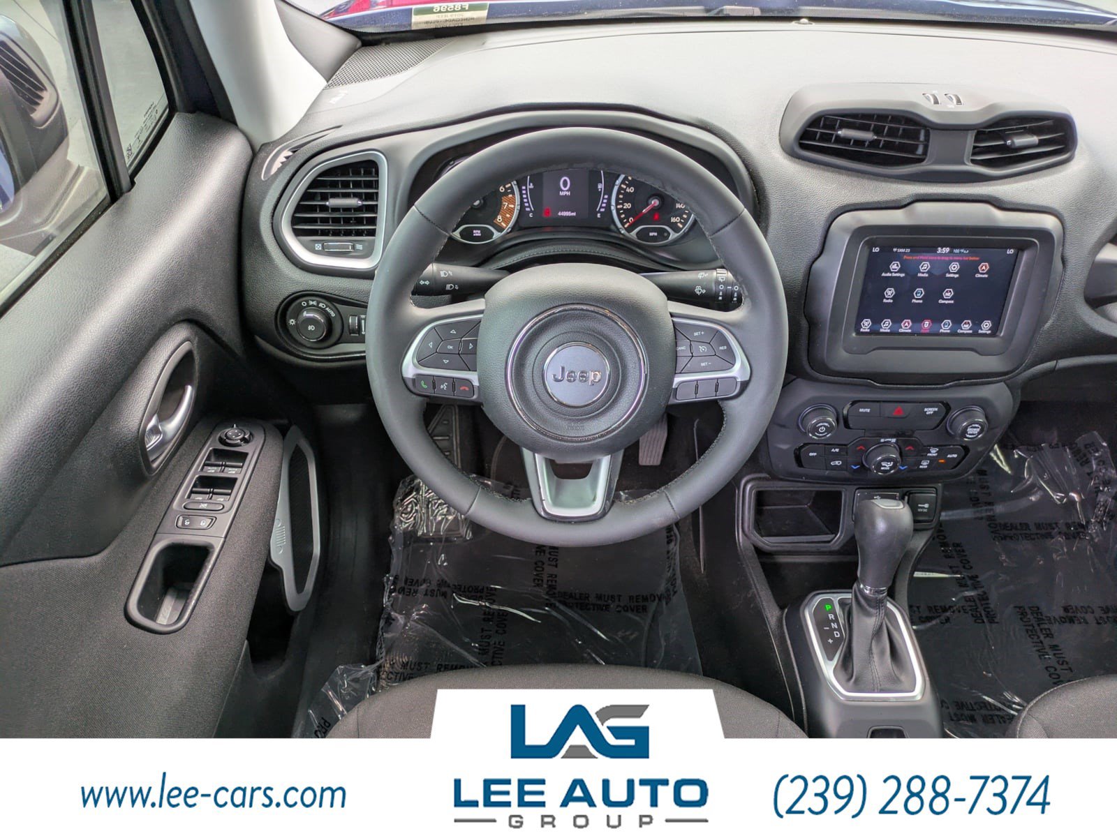 Used 2019 Jeep Renegade Latitude FWD image 14