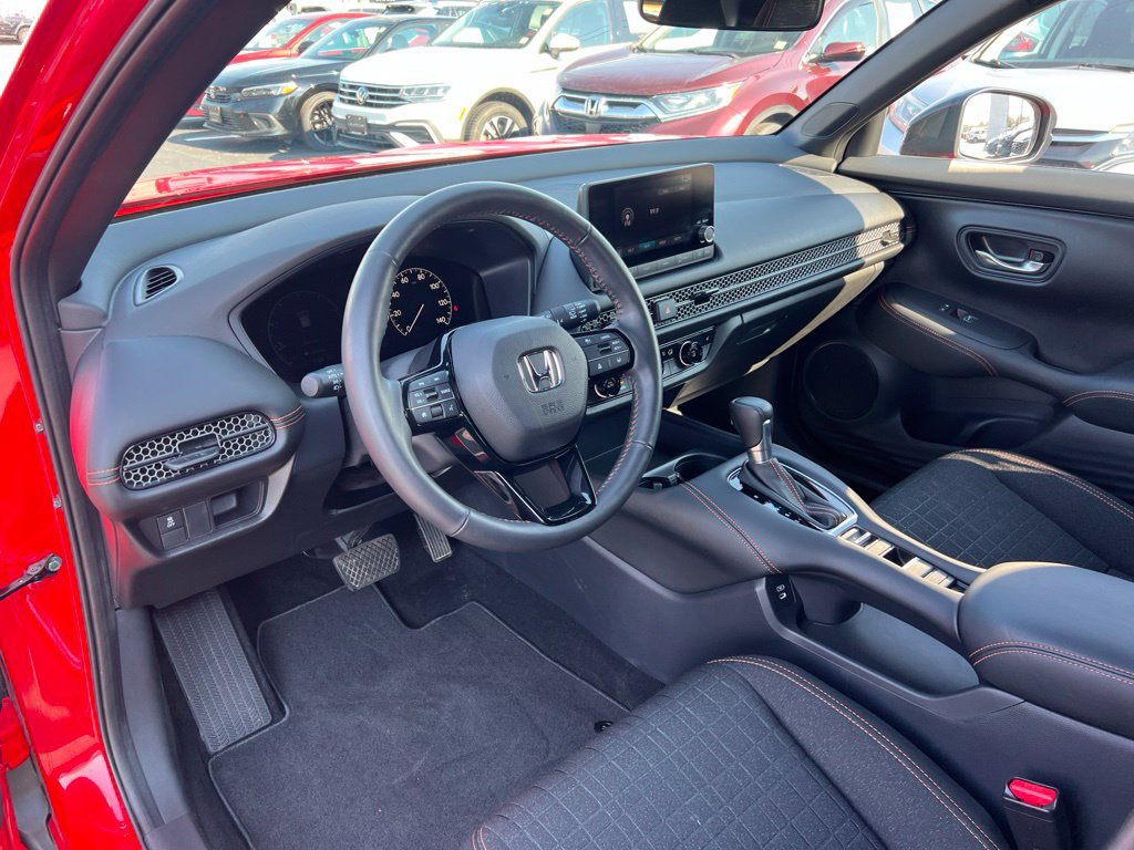 Used 2024 Honda HR-V Sport image 8