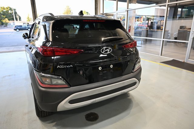 Used 2022 Hyundai Kona SEL w/ Cargo Package image 6