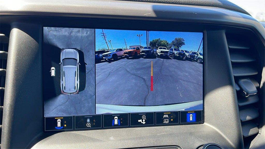 Used 2023 GMC Acadia AT4 w/ Technology Package image 18