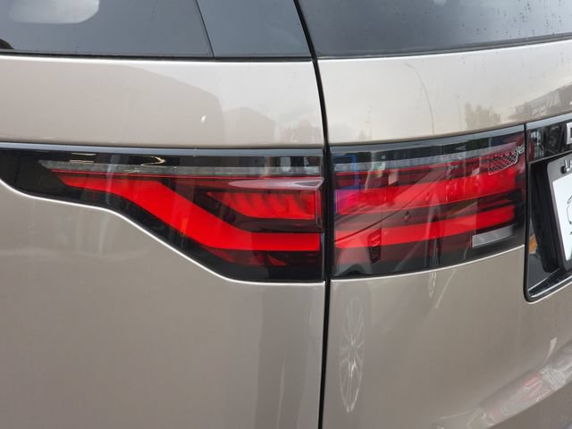 New 2026 Land Rover Discovery S AWD/4WD image 23