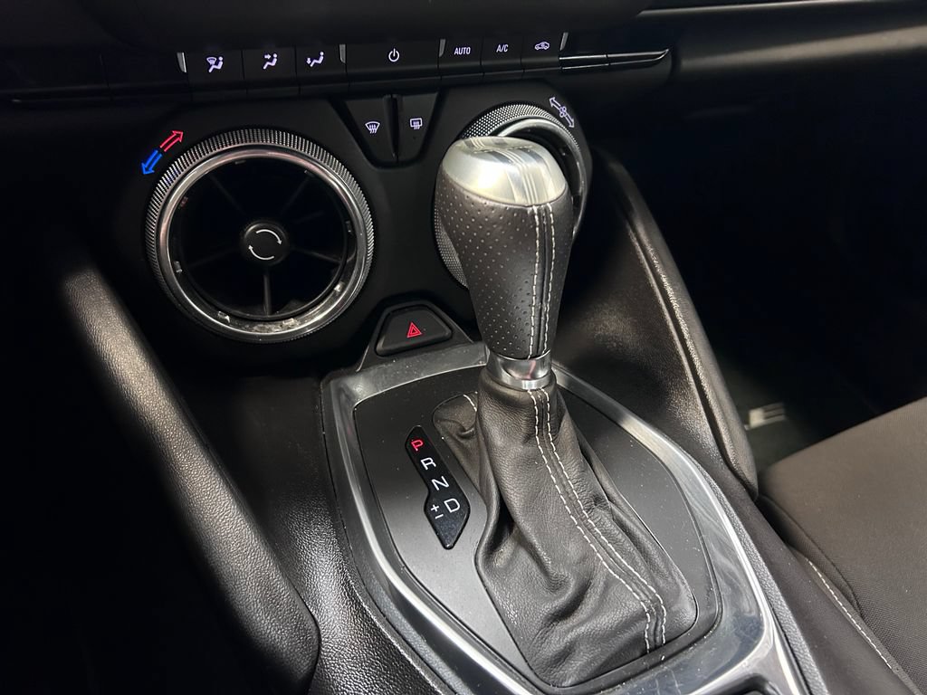 Used 2017 Chevrolet Camaro SS RWD image 15