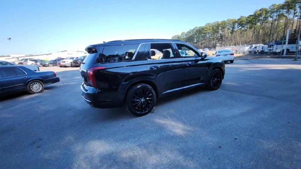 Used 2024 Hyundai Palisade Calligraphy image 5