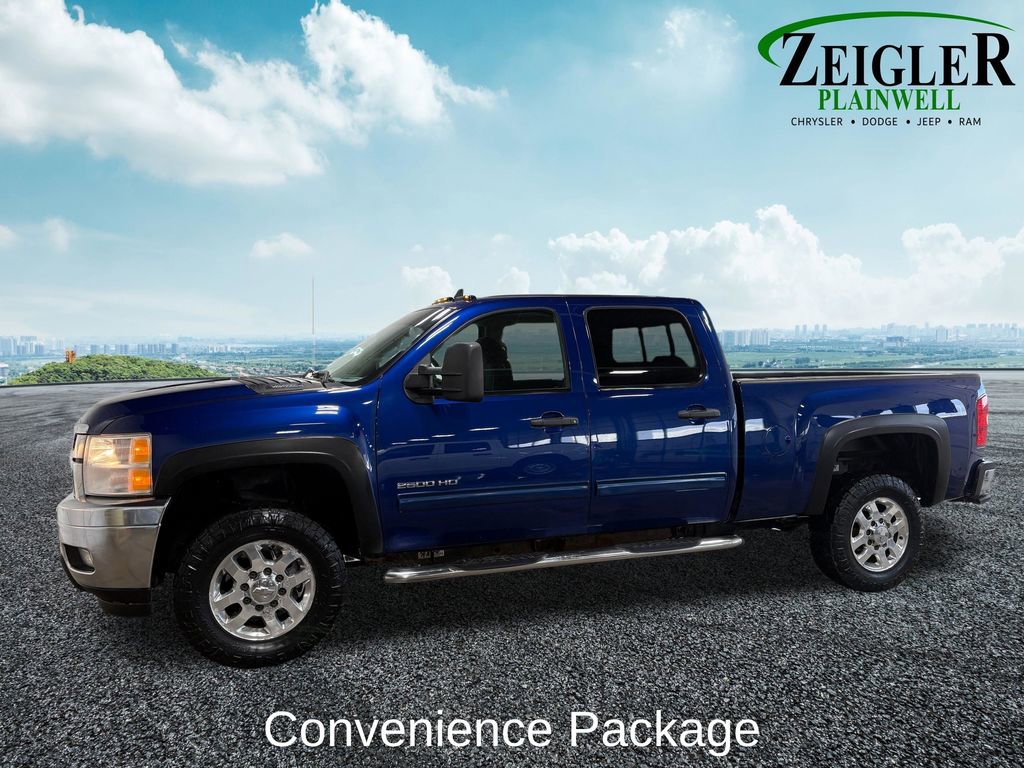 Used 2014 Chevrolet Silverado 2500 LT w/ Interior Plus Package image 3
